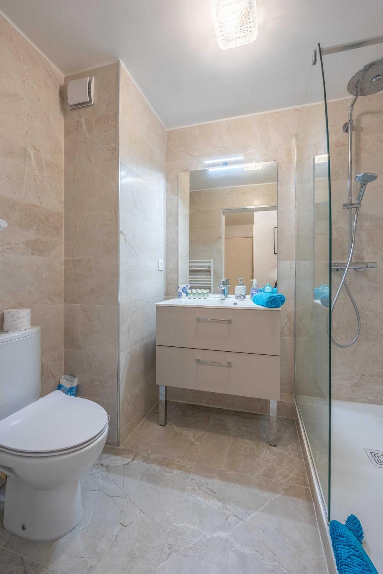 Apartment With Parking And Balcony Near The Beach โดวีลล์ ภายนอก รูปภาพ